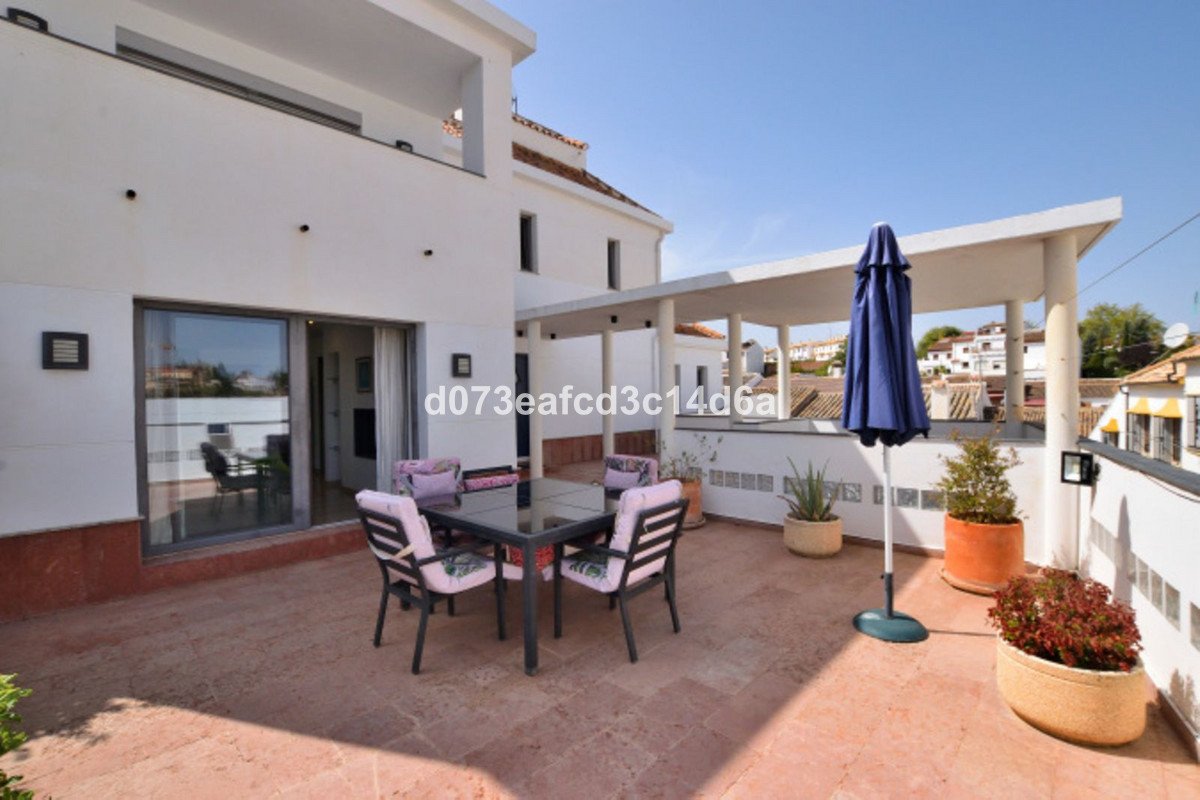 5 Bed Detached Villa in Ronda