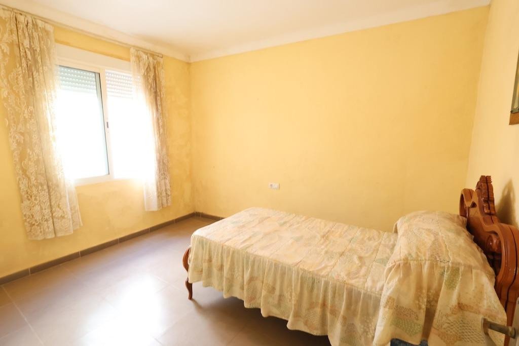 3 Bed Middle Floor Apartment in Torrevieja