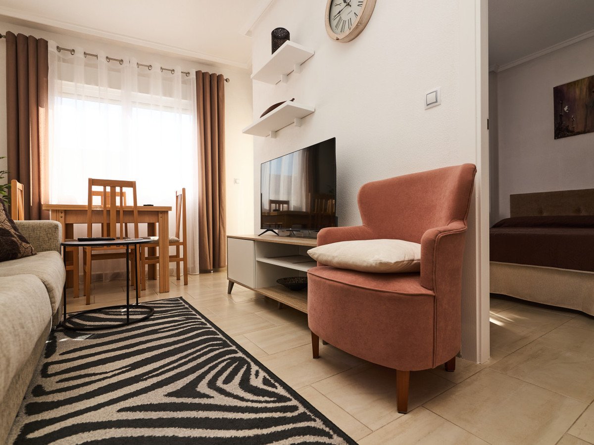 2 Bed Middle Floor Apartment in Torrevieja