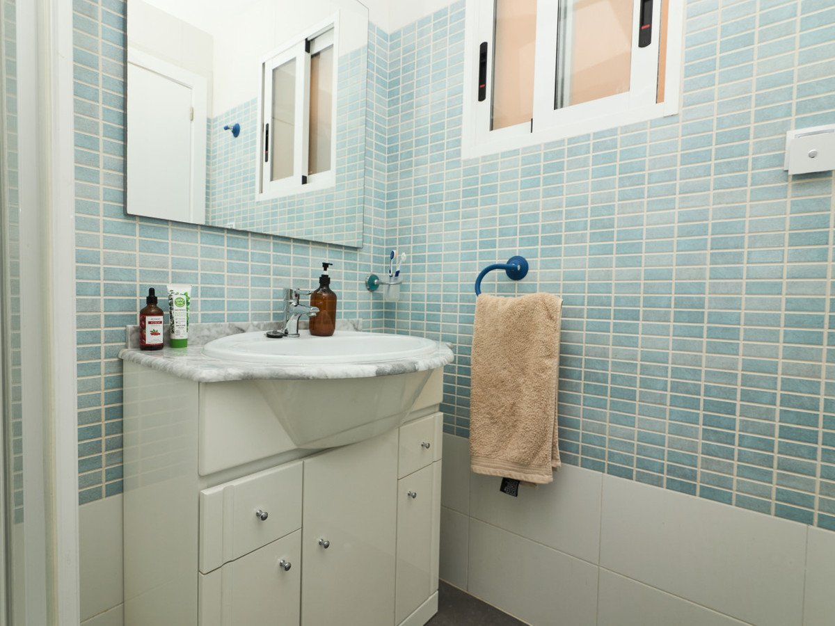2 Bed Middle Floor Apartment in Torrevieja