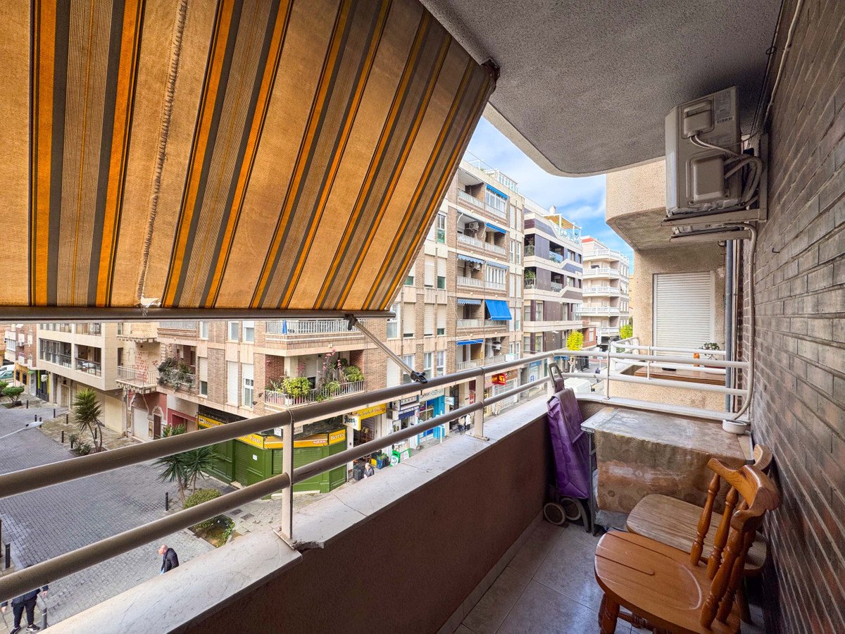 3 Bed Middle Floor Apartment in Torrevieja