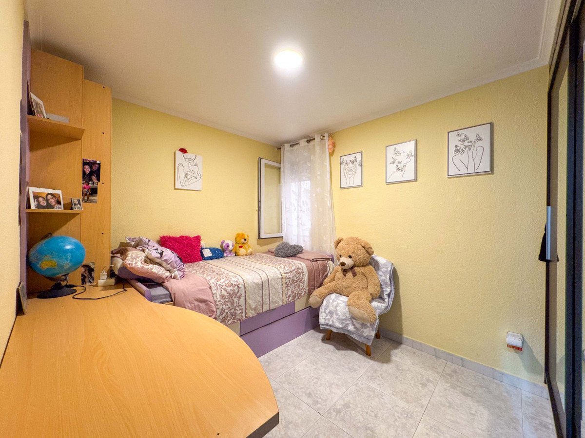 3 Bed Middle Floor Apartment in Torrevieja
