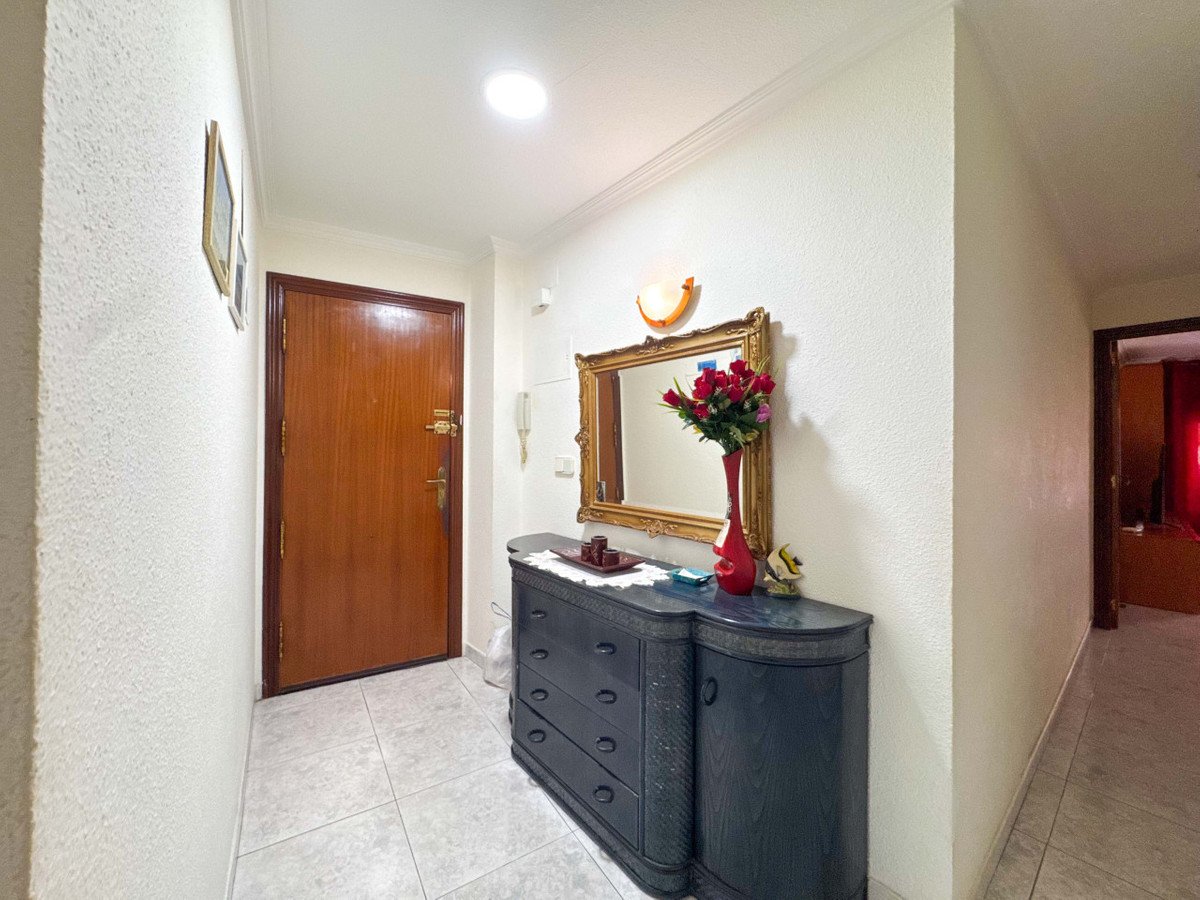 3 Bed Middle Floor Apartment in Torrevieja