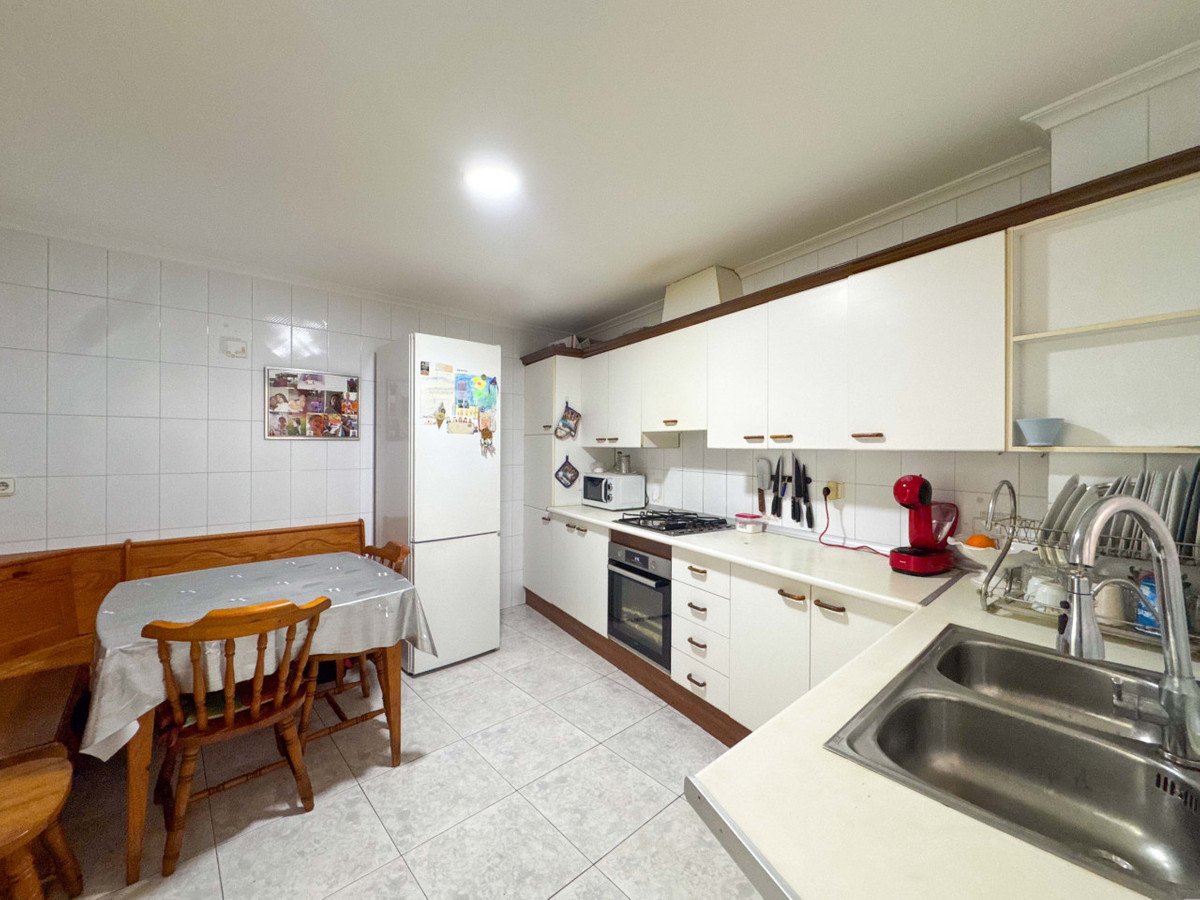 3 Bed Middle Floor Apartment in Torrevieja
