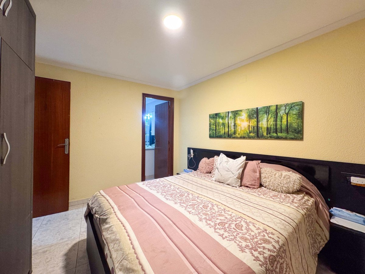 3 Bed Middle Floor Apartment in Torrevieja