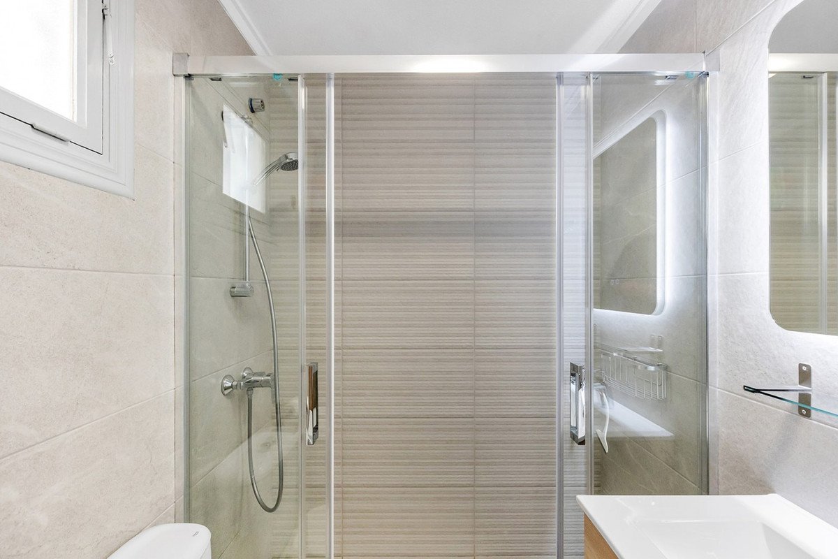 2 Bed Middle Floor Apartment in La Mata