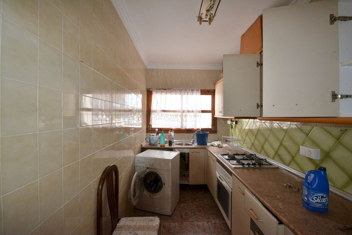 4 Bed Semi-Detached House in Torrevieja
