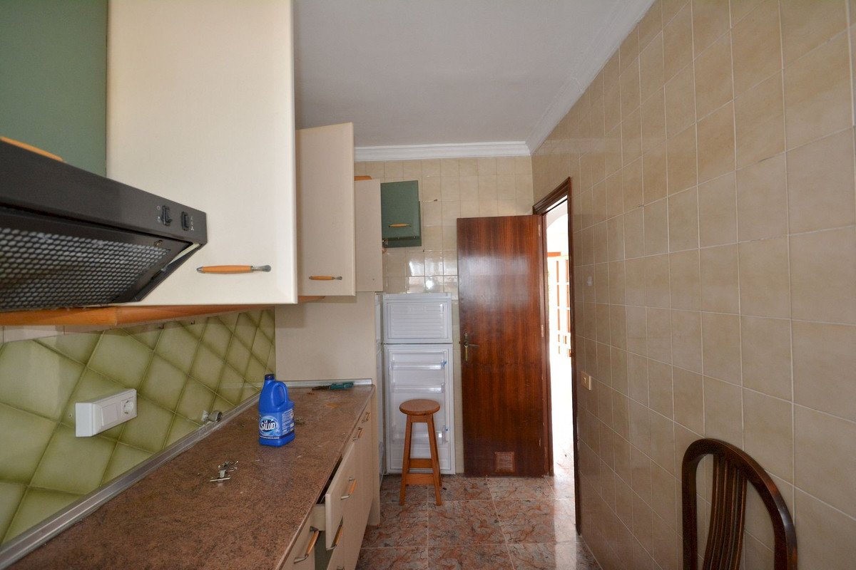 4 Bed Semi-Detached House in Torrevieja
