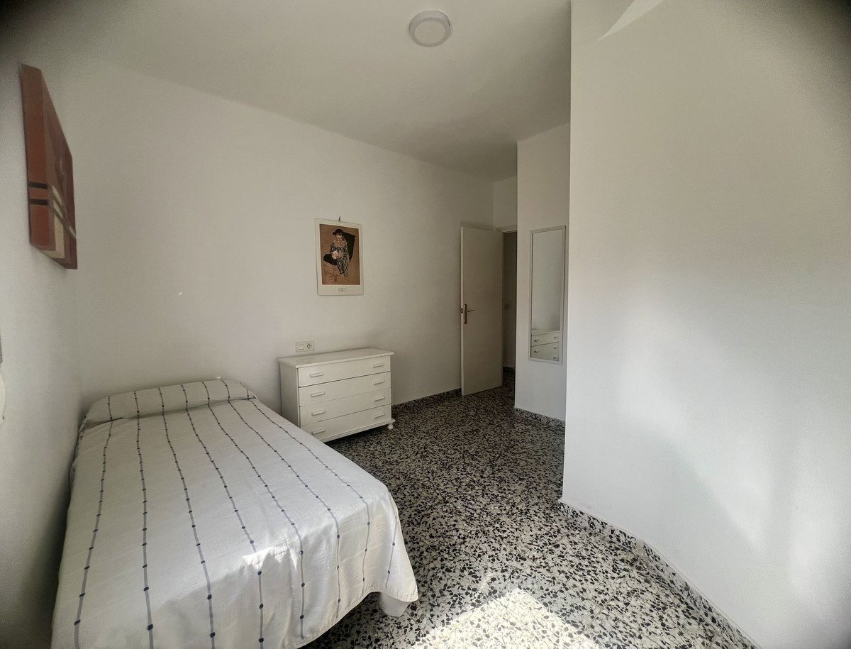 3 Bed Middle Floor Apartment in Málaga