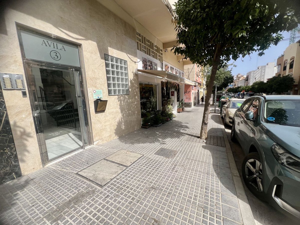 3 Bed Middle Floor Apartment in Málaga
