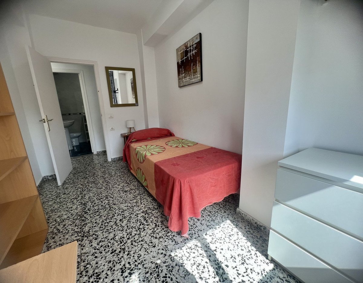 3 Bed Middle Floor Apartment in Málaga