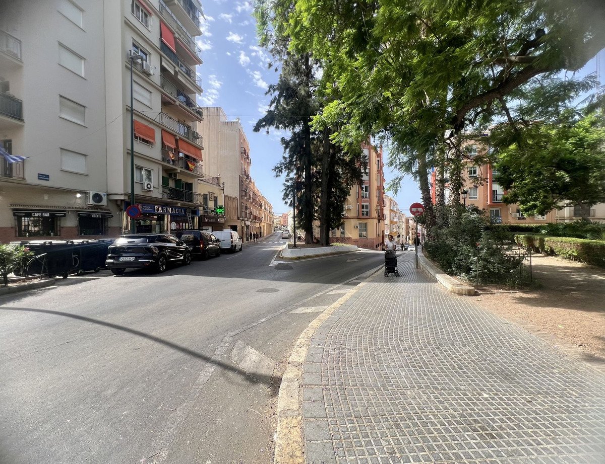 3 Bed Middle Floor Apartment in Málaga