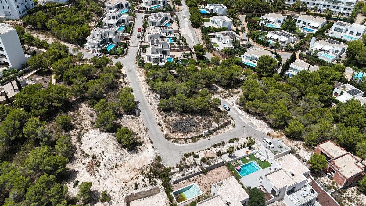 Land in Las Colinas Golf