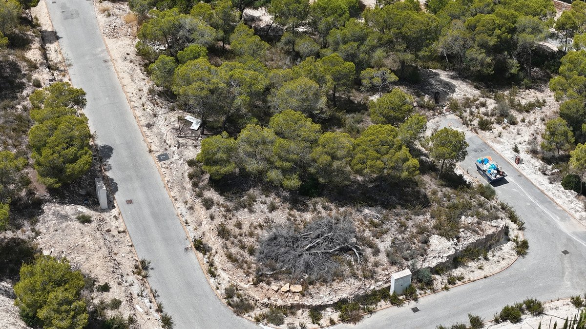 Land in Las Colinas Golf