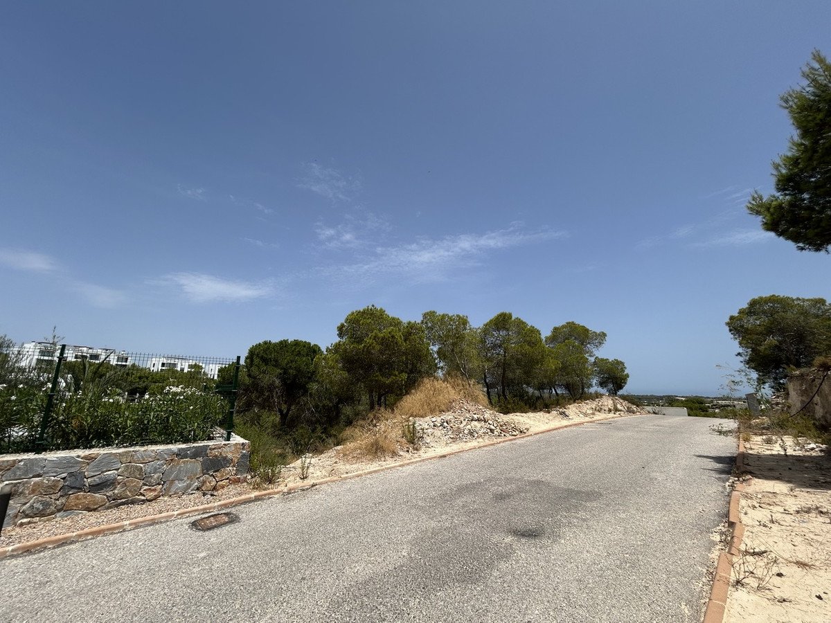 Land in Las Colinas Golf