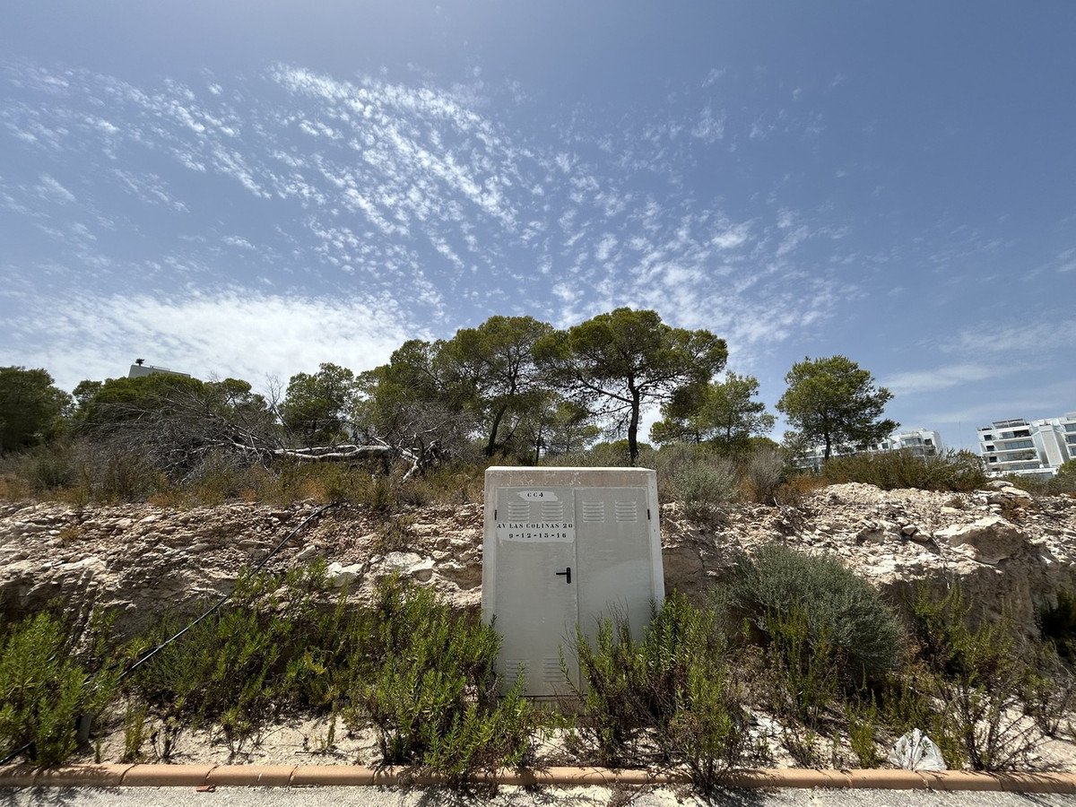 Land in Las Colinas Golf