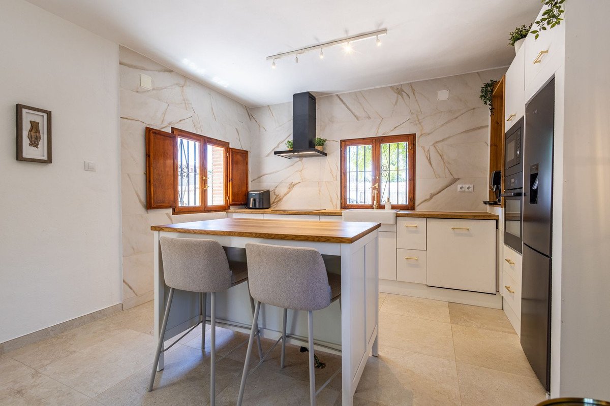 4 Bed Detached Villa in Archidona