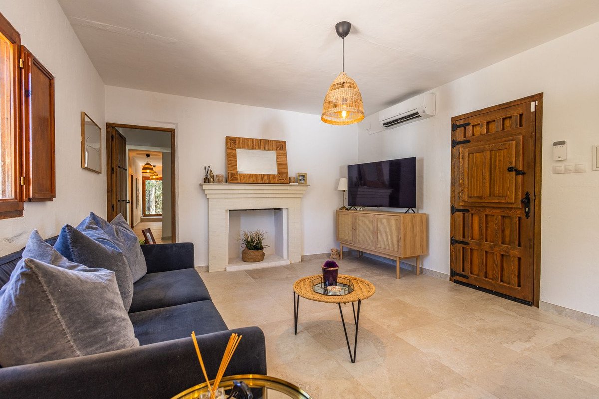 4 Bed Detached Villa in Archidona