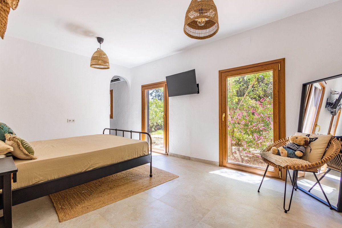 4 Bed Detached Villa in Archidona