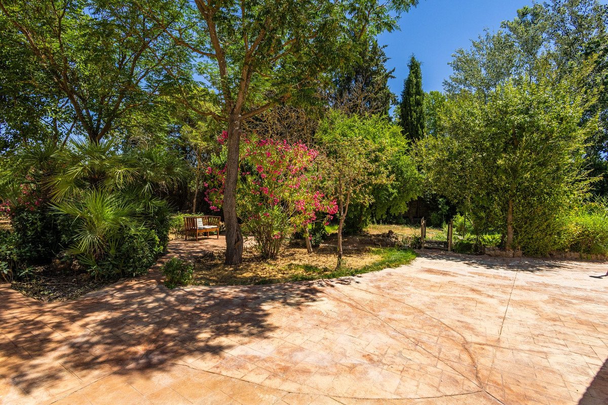 4 Bed Detached Villa in Archidona