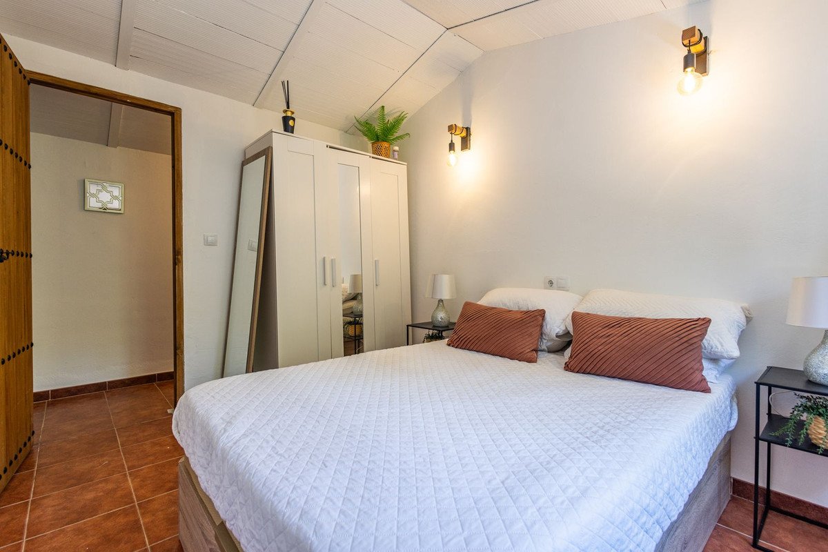 4 Bed Detached Villa in Archidona