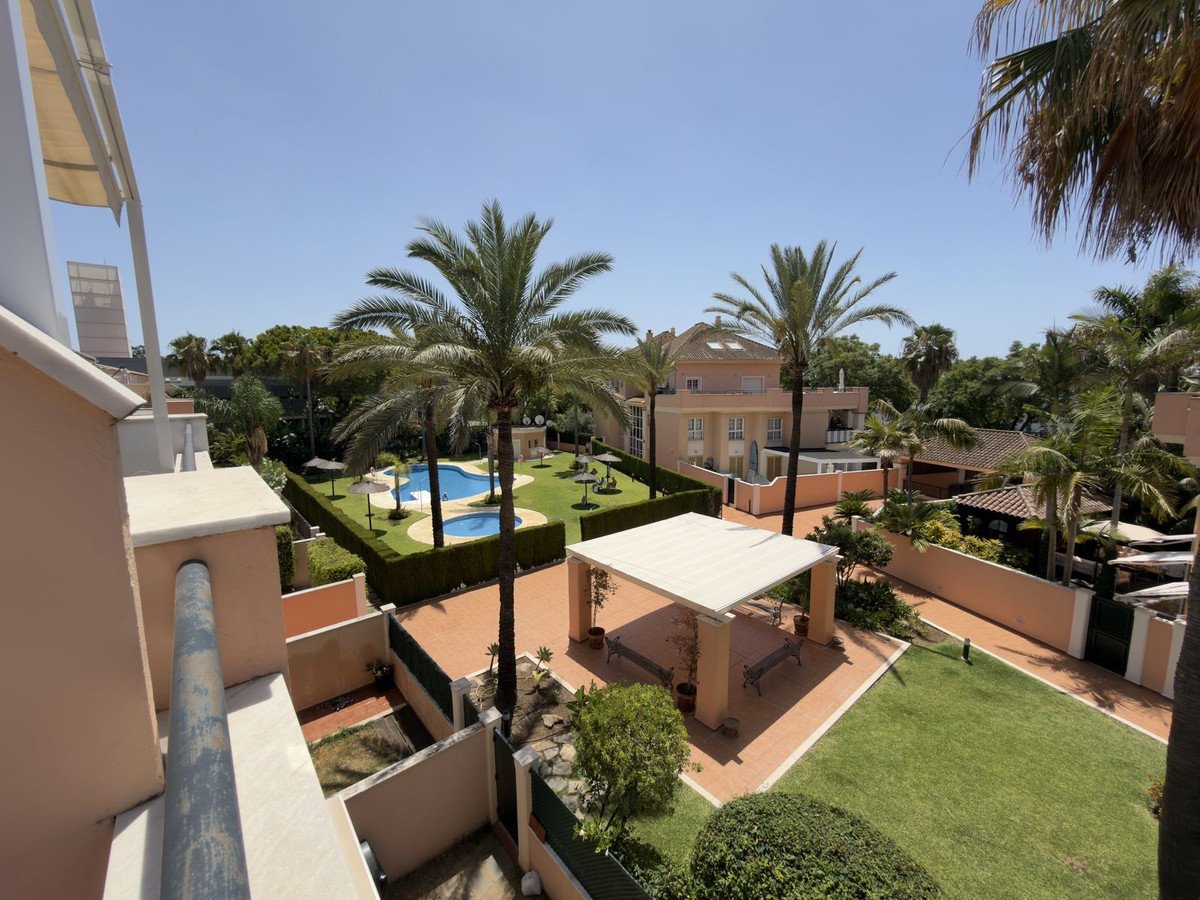 1 Bed Penthouse in Elviria