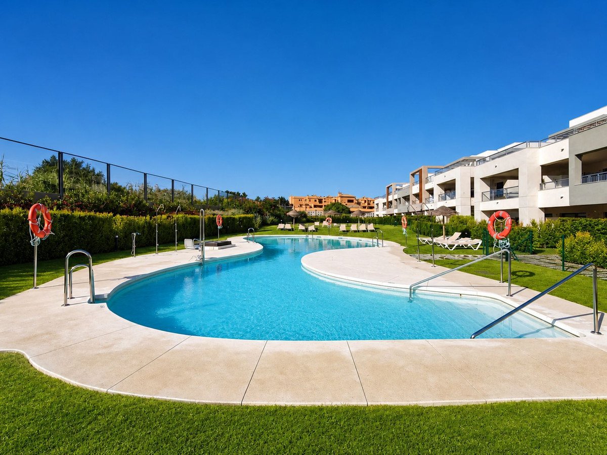 2 Bed Ground Floor Apartment in Casares Playa
