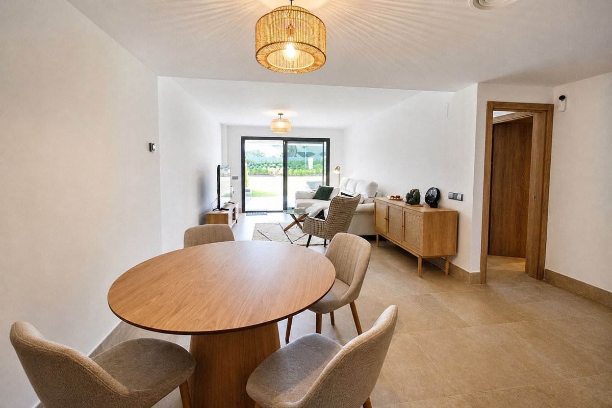 2 Bed Ground Floor Apartment in Casares Playa