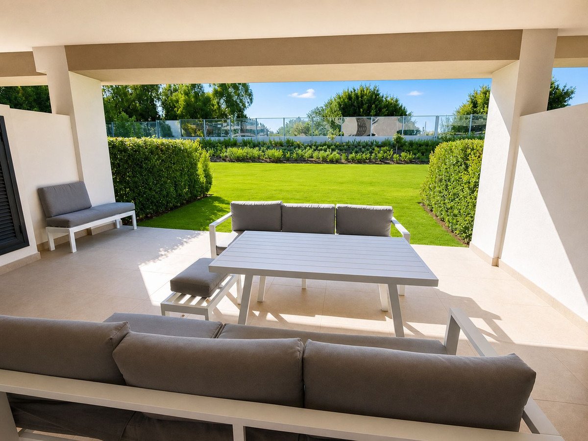 2 Bed Ground Floor Apartment in Casares Playa