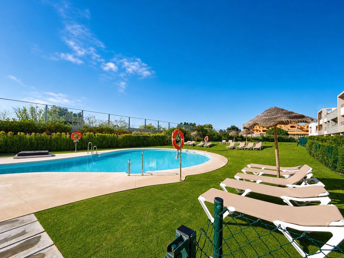 2 Bed Ground Floor Apartment in Casares Playa