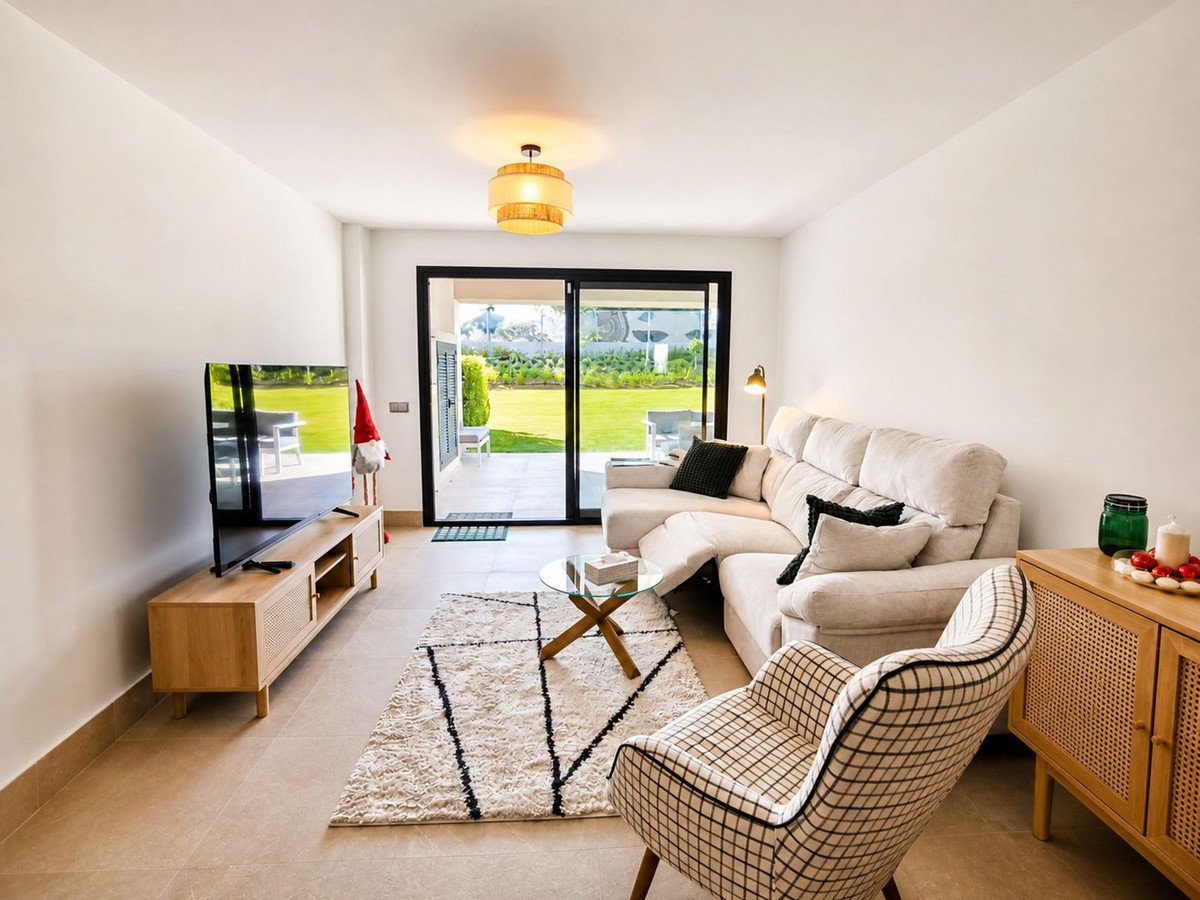 2 Bed Ground Floor Apartment in Casares Playa
