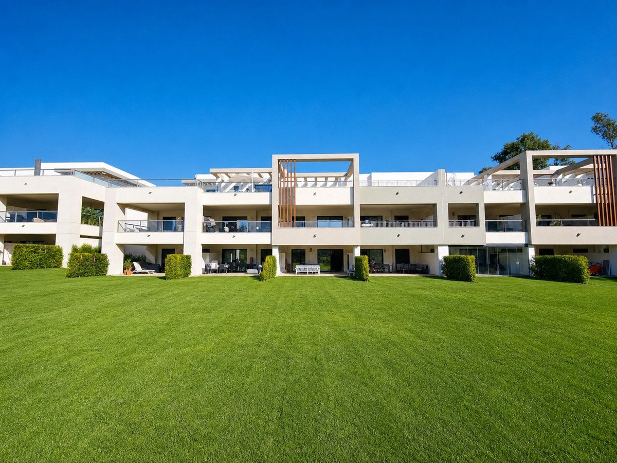 2 Bed Ground Floor Apartment in Casares Playa