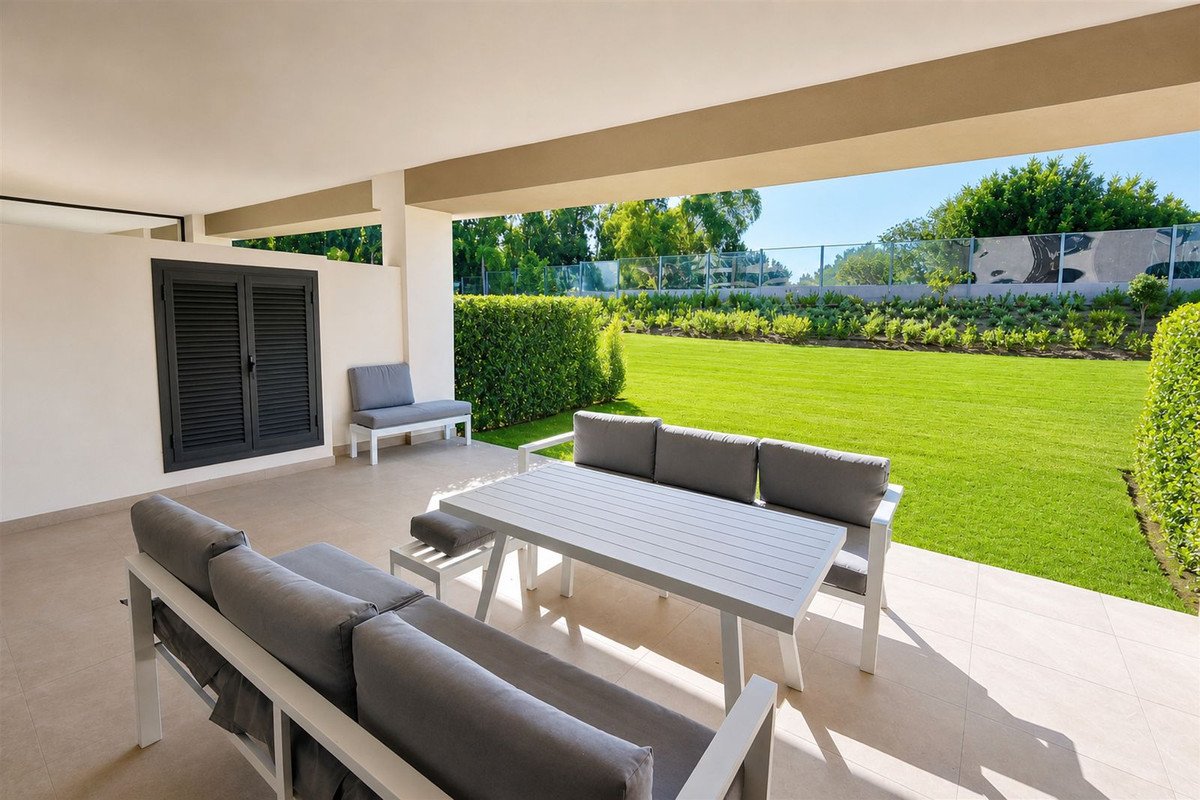 2 Bed Ground Floor Apartment in Casares Playa