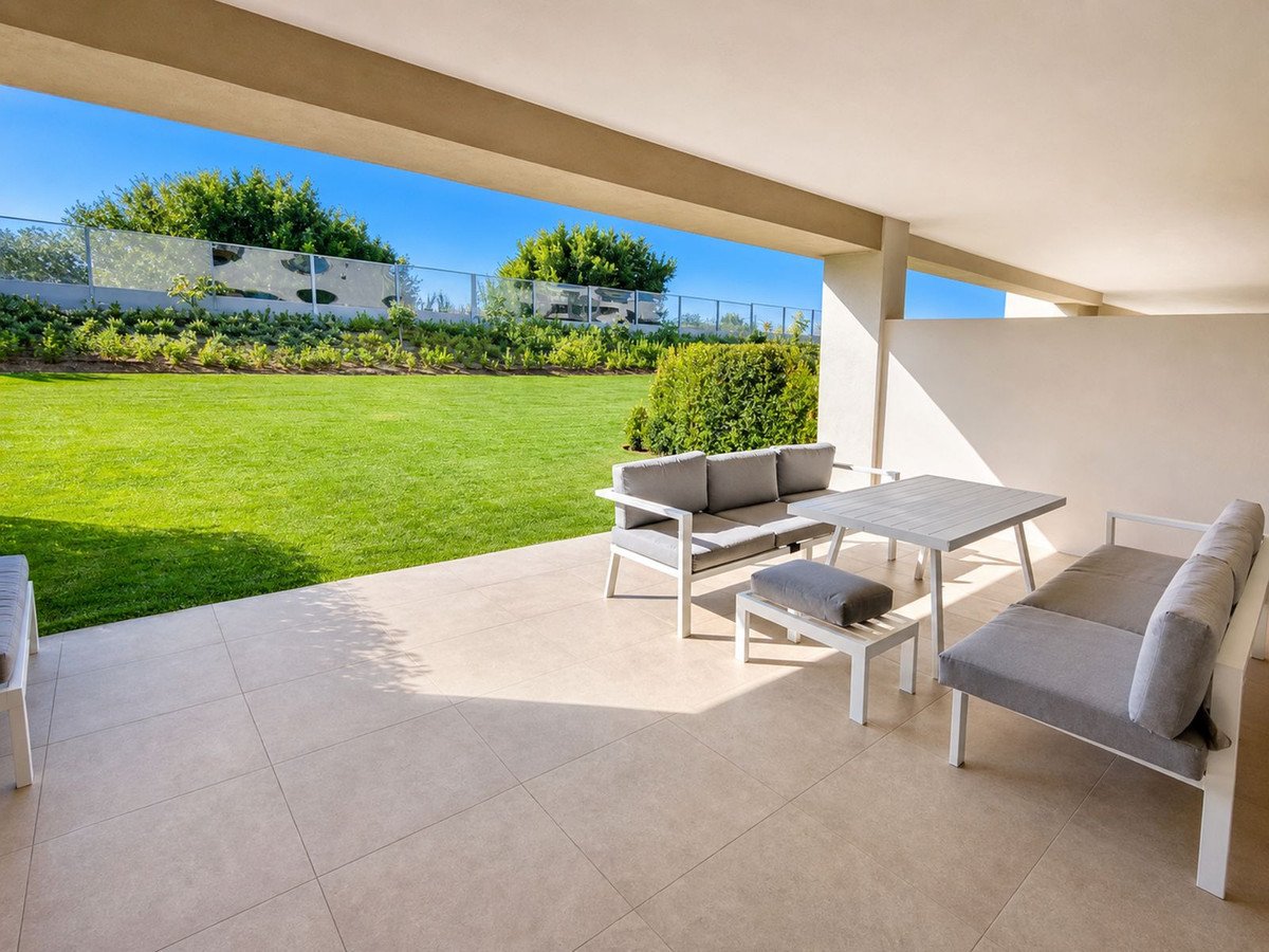 2 Bed Ground Floor Apartment in Casares Playa