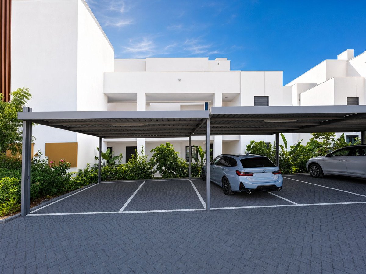 2 Bed Ground Floor Apartment in Casares Playa