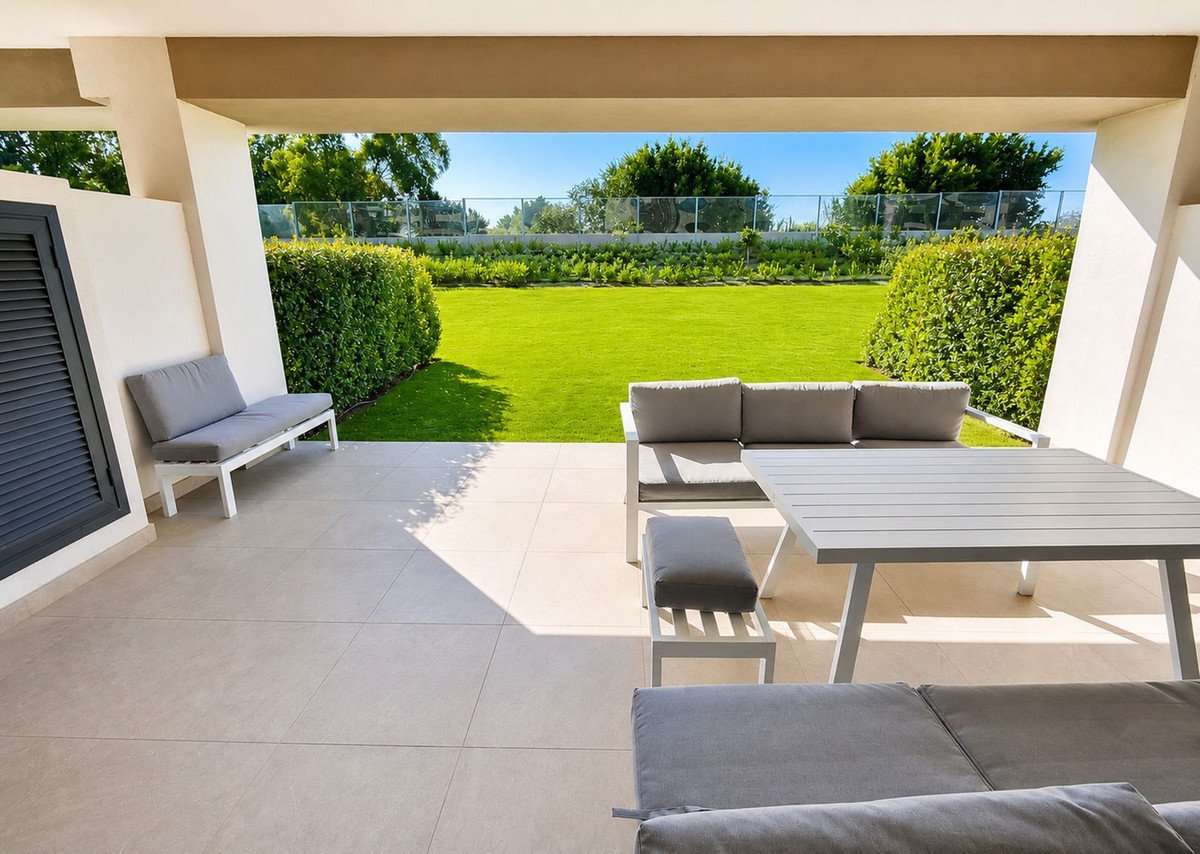 2 Bed Ground Floor Apartment in Casares Playa