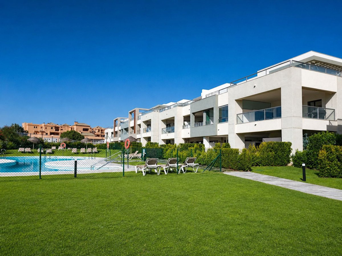 2 Bed Ground Floor Apartment in Casares Playa