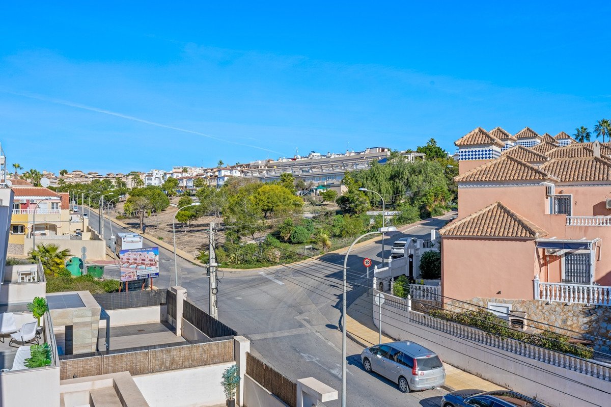 3 Bed Detached Villa in Blue Lagoon