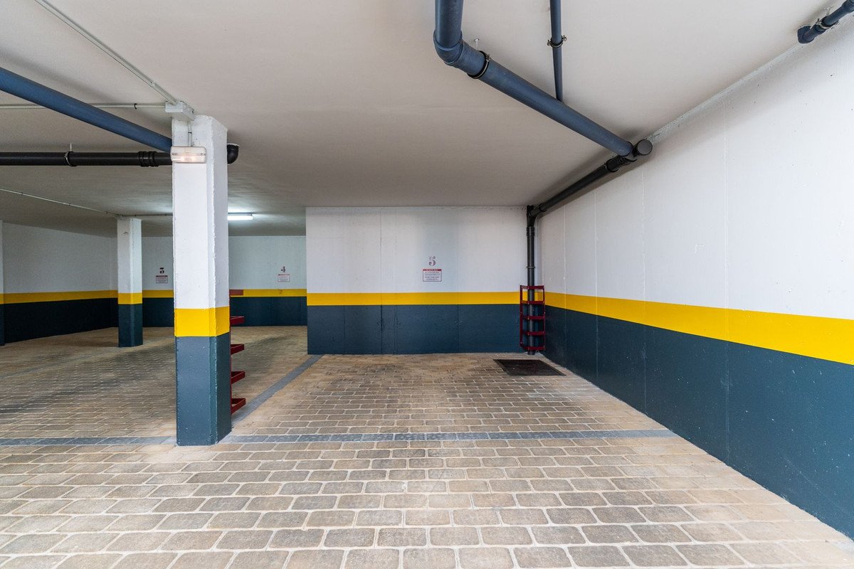 2 Bed Middle Floor Apartment in Nueva Andalucía