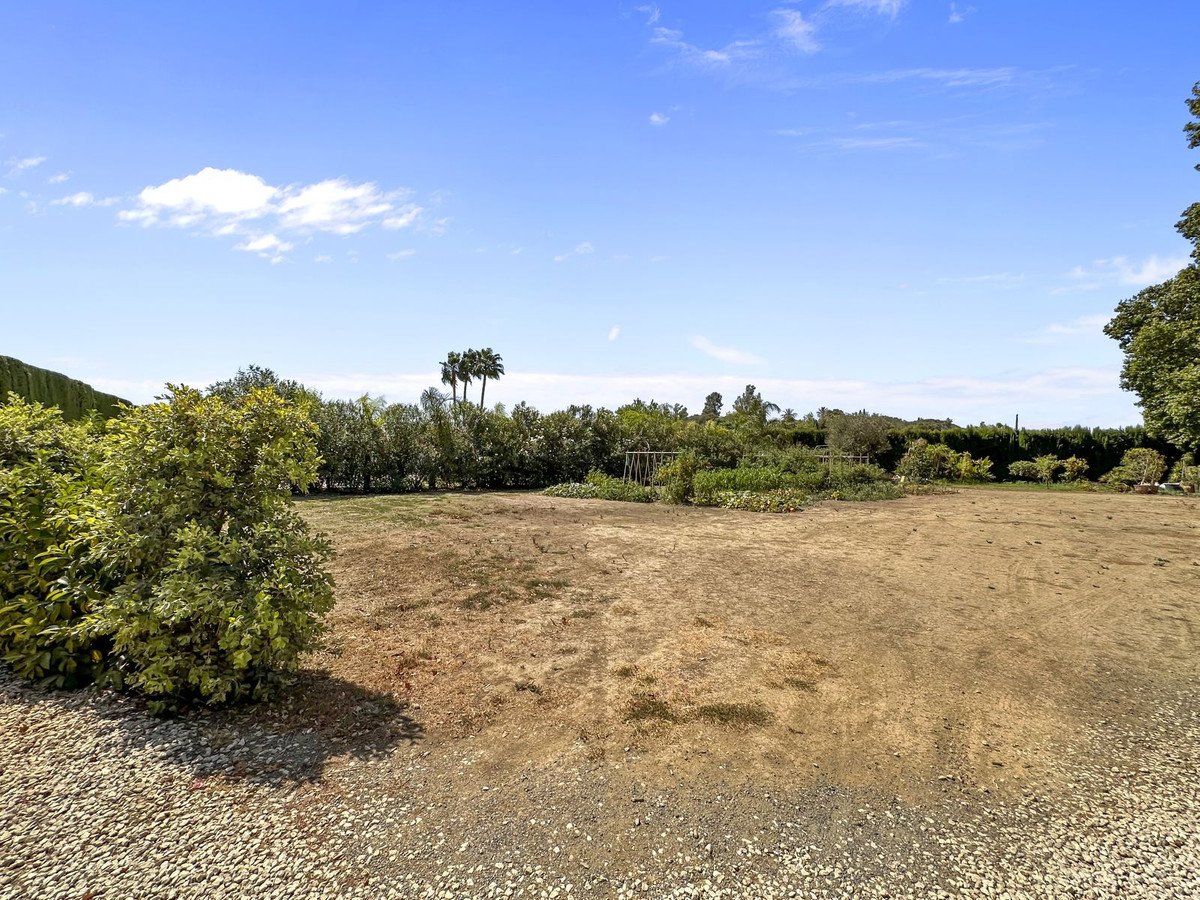 4 Bed Detached Villa in San Martín de Tesorillo