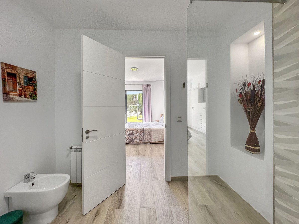 4 Bed Detached Villa in San Martín de Tesorillo