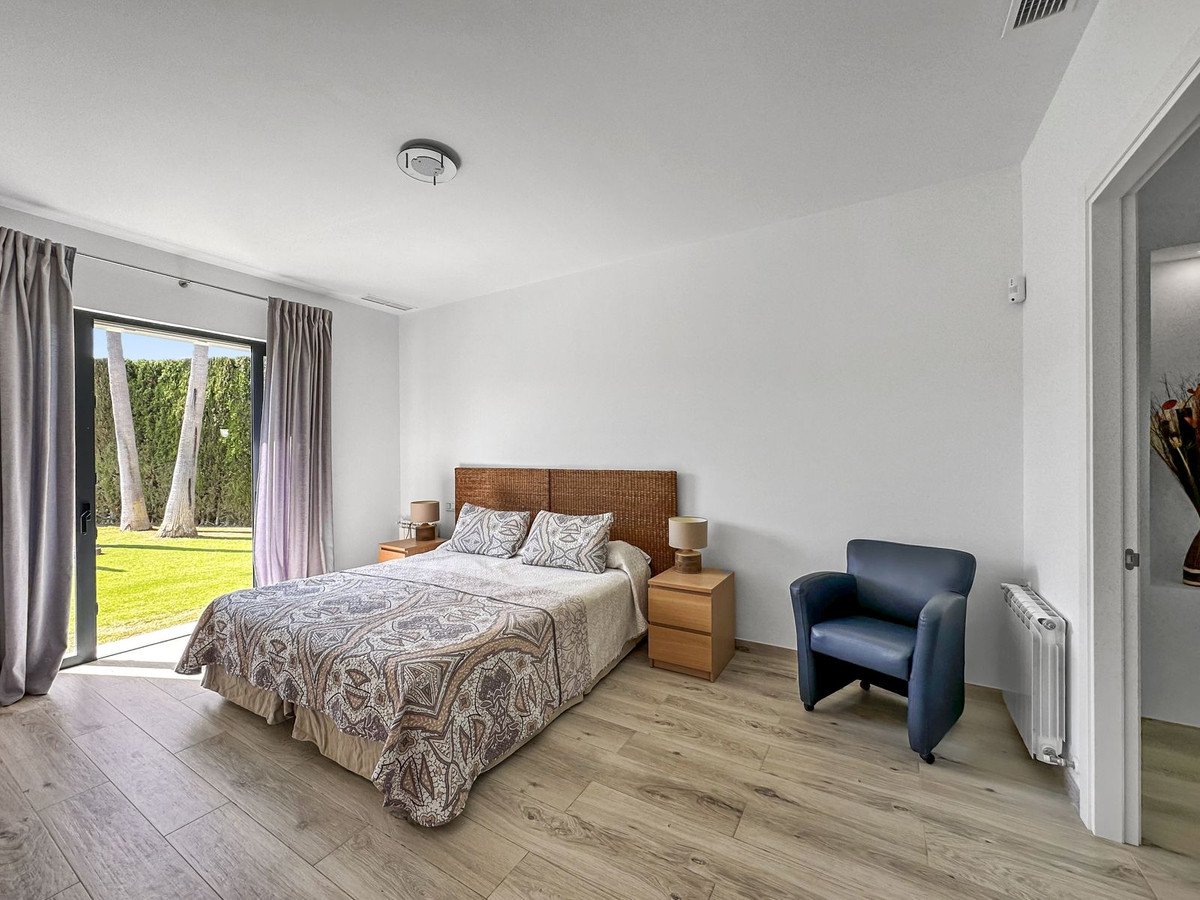 4 Bed Detached Villa in San Martín de Tesorillo