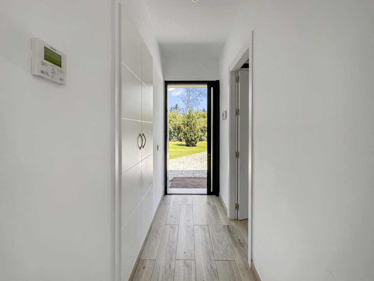 4 Bed Detached Villa in San Martín de Tesorillo