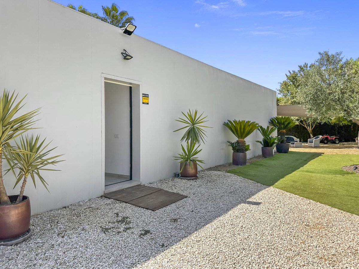 4 Bed Detached Villa in San Martín de Tesorillo