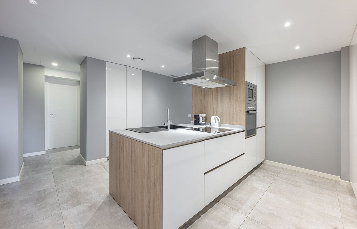 2 Bed Ground Floor Apartment in Puerto Banús