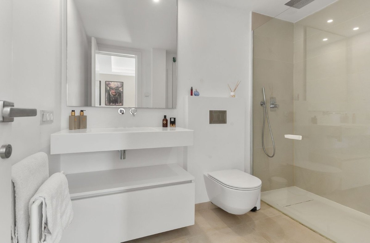 3 Bed Ground Floor Apartment in Estepona