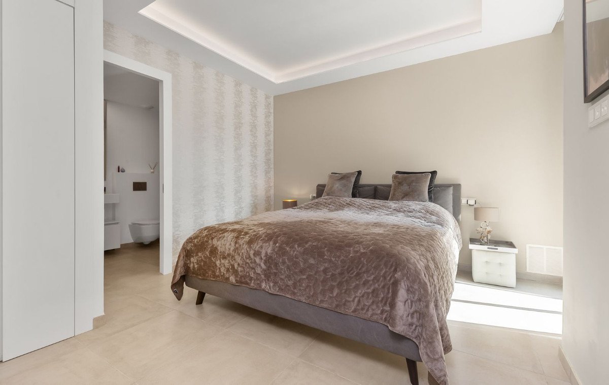3 Bed Ground Floor Apartment in Estepona