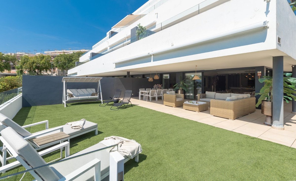 3 Bed Ground Floor Apartment in Estepona