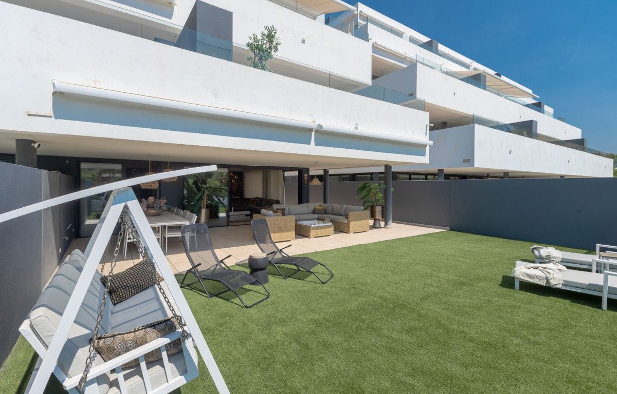 3 Bed Ground Floor Apartment in Estepona