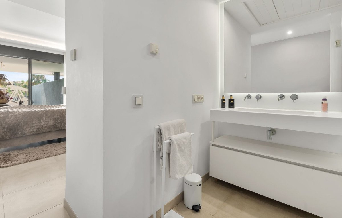 3 Bed Ground Floor Apartment in Estepona